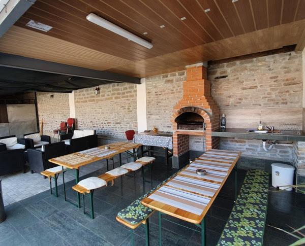 Camere De Inchiriat Carpati Хунедоара Экстерьер фото