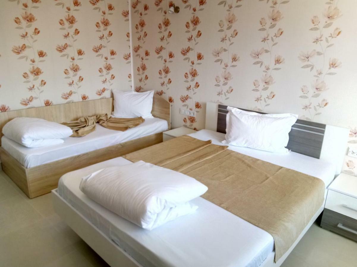 Camere De Inchiriat Carpati Хунедоара Экстерьер фото