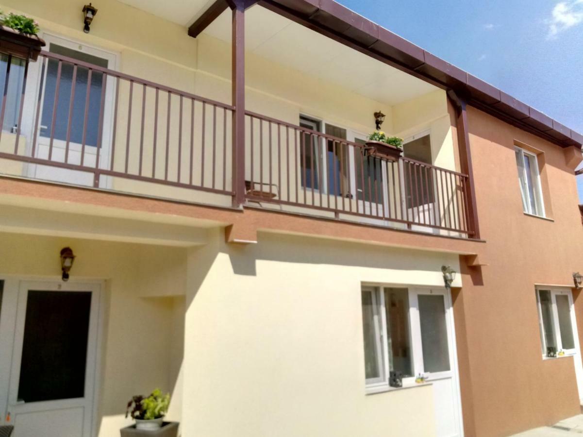 Camere De Inchiriat Carpati Хунедоара Экстерьер фото